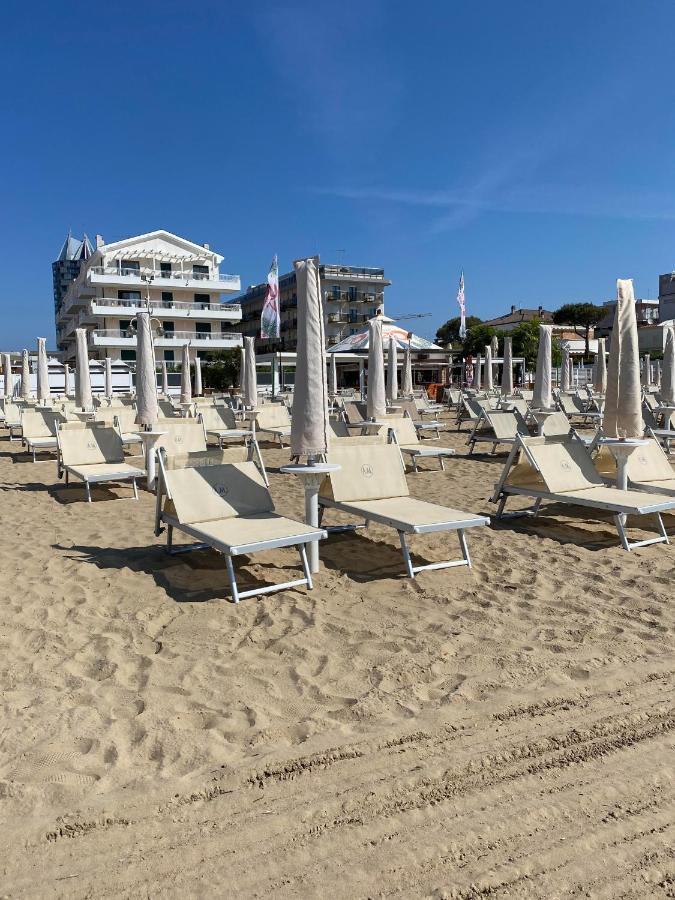 Hotel Ivana Lido di Jesolo Esterno foto