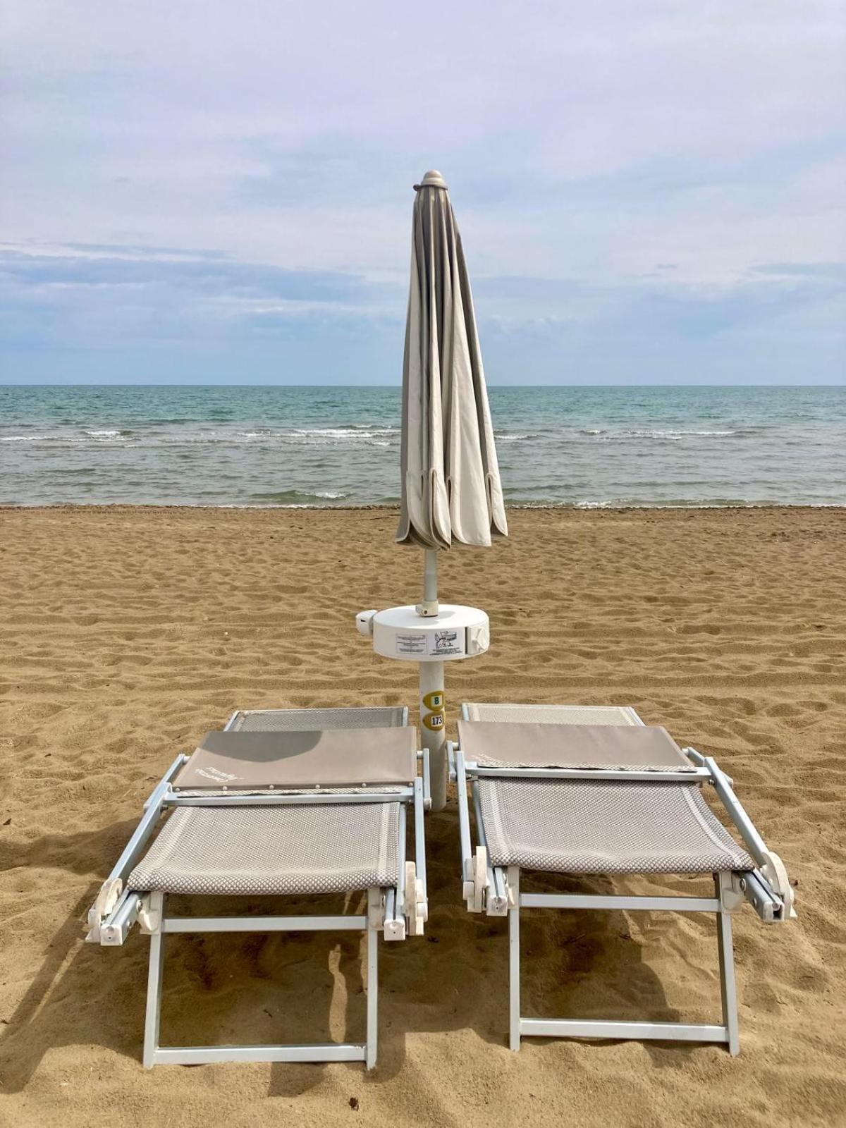 Hotel Ivana Lido di Jesolo Esterno foto